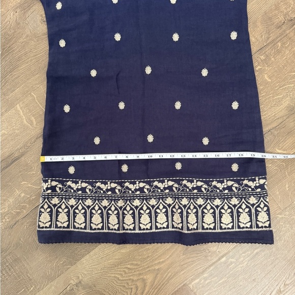 Zara Blue and White embroidered Tunic coverup 100% linen - Picture 9 of 12